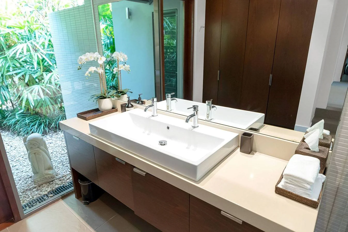 The primary ensuite overlooking the garden